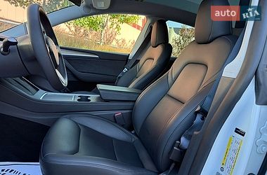 Позашляховик / Кросовер Tesla Model Y 2023 в Києві