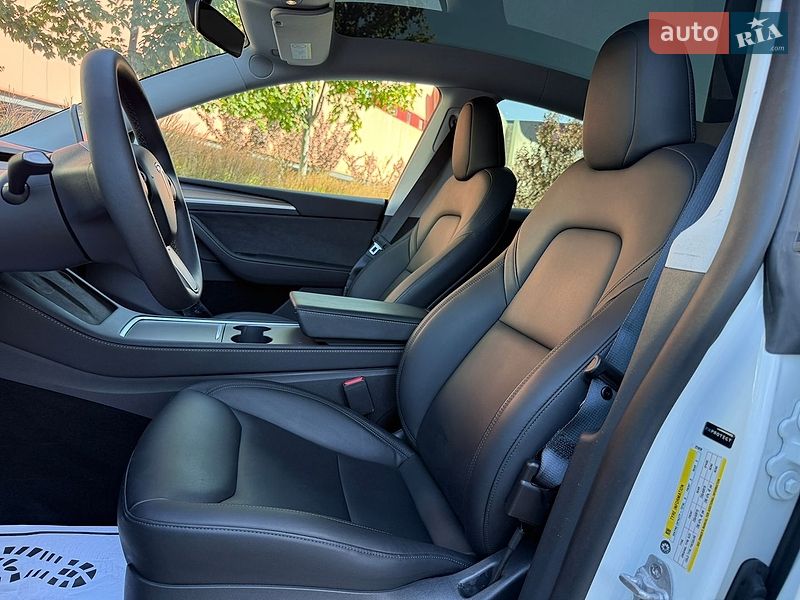 Позашляховик / Кросовер Tesla Model Y 2023 в Києві
