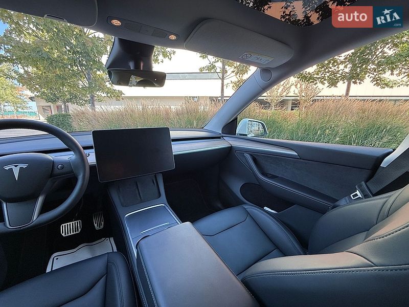 Позашляховик / Кросовер Tesla Model Y 2023 в Києві