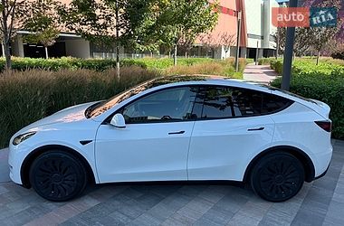 Позашляховик / Кросовер Tesla Model Y 2023 в Києві