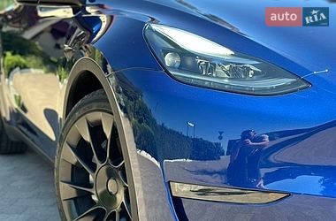 Tesla Model Y  2023