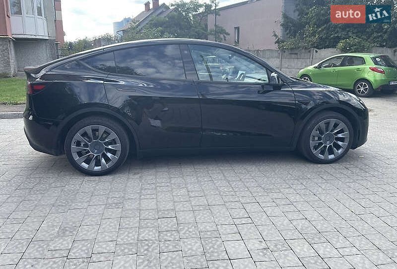 Внедорожник / Кроссовер Tesla Model Y 2022 в Львове