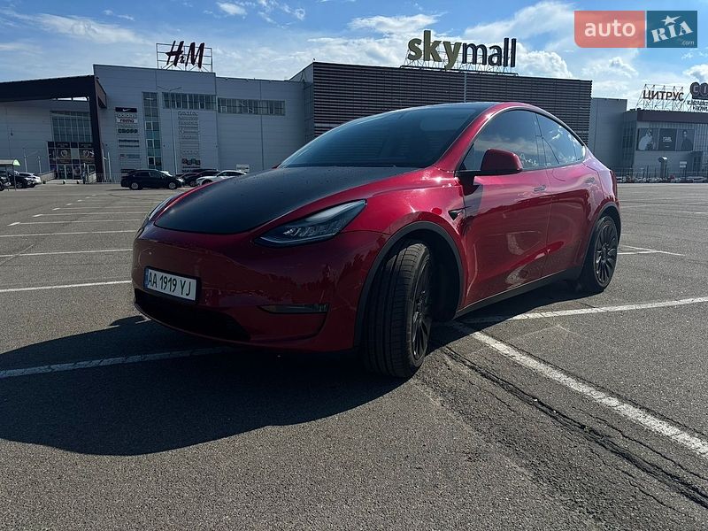 Внедорожник / Кроссовер Tesla Model Y 2020 в Киеве
