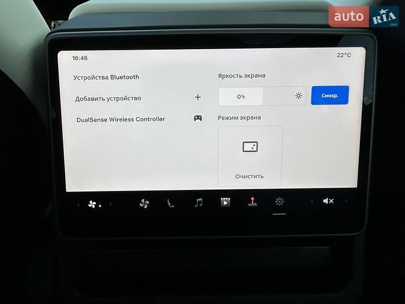 Внедорожник / Кроссовер Tesla Model Y 2025 в Киеве