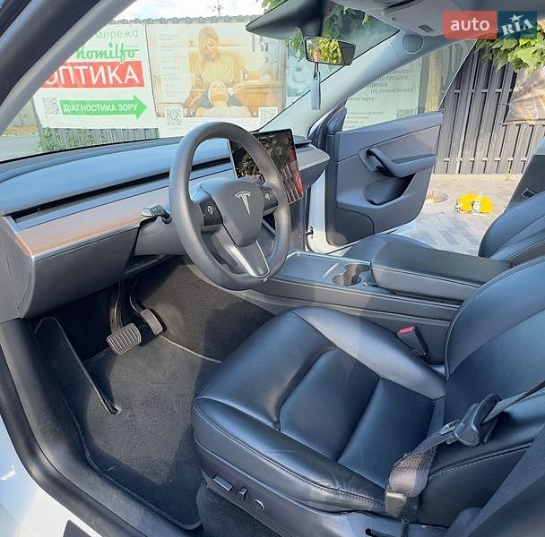 Позашляховик / Кросовер Tesla Model Y 2021 в Києві фото 29 Позашляховик / Кросовер Tesla Model Y 2021 в Києві