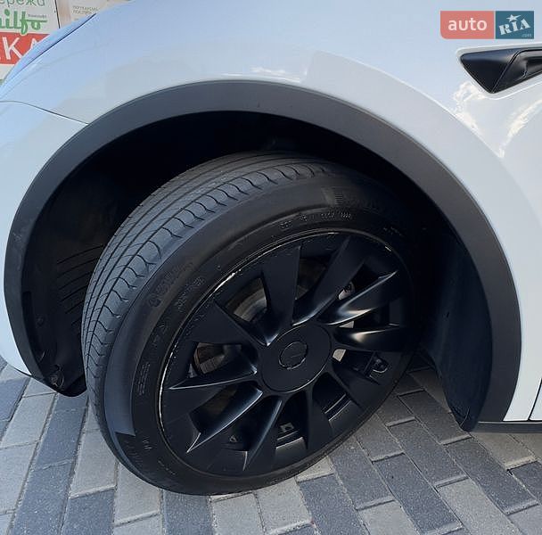 Позашляховик / Кросовер Tesla Model Y 2021 в Києві фото 30 Позашляховик / Кросовер Tesla Model Y 2021 в Києві