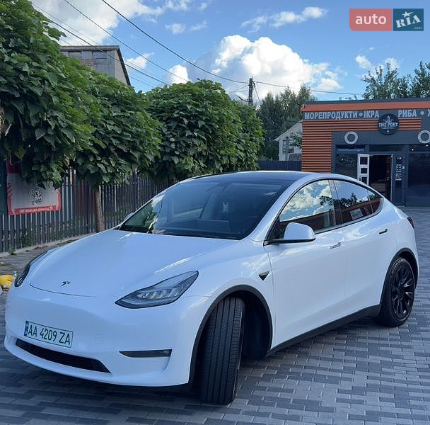 Позашляховик / Кросовер Tesla Model Y 2021 в Києві фото 7 Позашляховик / Кросовер Tesla Model Y 2021 в Києві