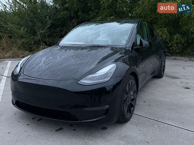 Tesla Model Y 2021