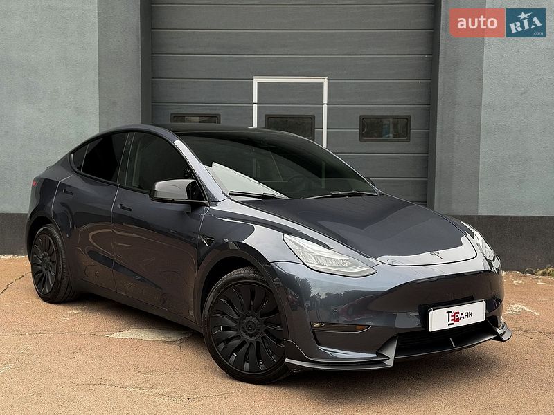 Внедорожник / Кроссовер Tesla Model Y 2021 в Киеве