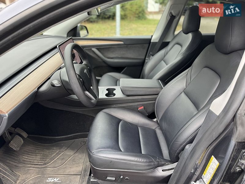 Внедорожник / Кроссовер Tesla Model Y 2022 в Днепре