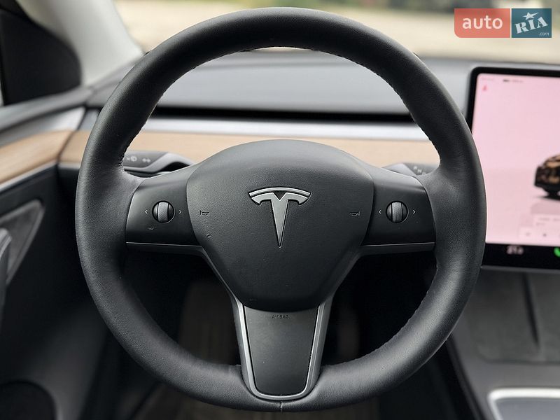 Внедорожник / Кроссовер Tesla Model Y 2022 в Днепре