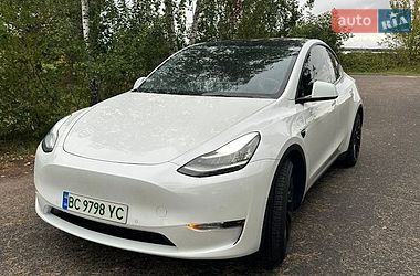 Tesla Model Y  2021