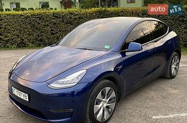 Tesla Model Y  2022