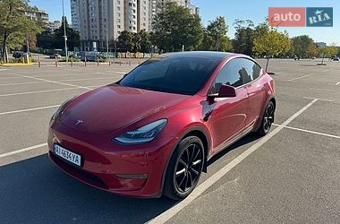 Tesla Model Y  2023