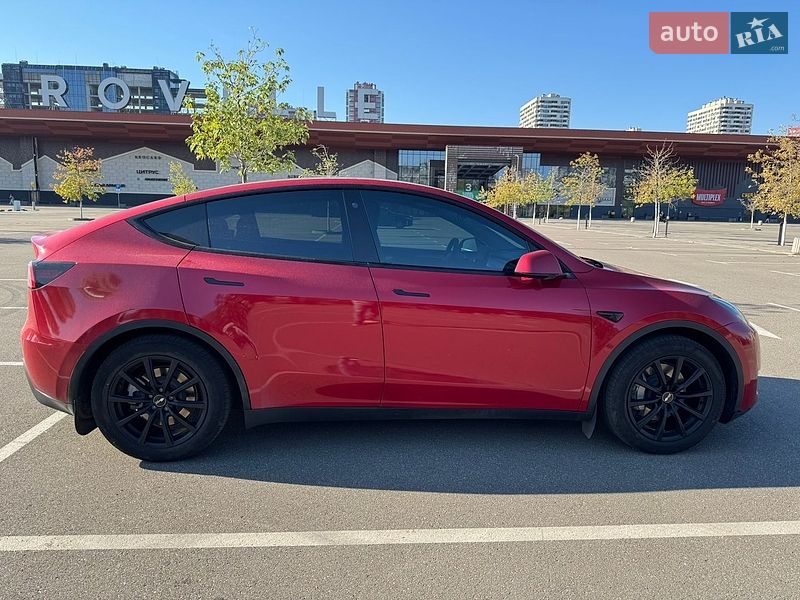 Позашляховик / Кросовер Tesla Model Y 2023 в Києві