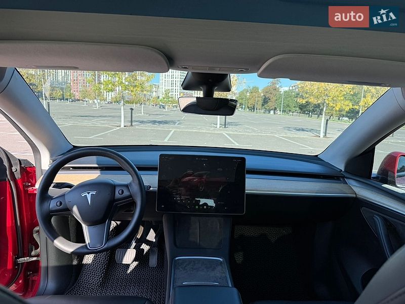 Позашляховик / Кросовер Tesla Model Y 2023 в Києві