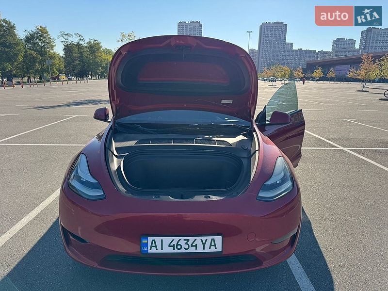 Позашляховик / Кросовер Tesla Model Y 2023 в Києві