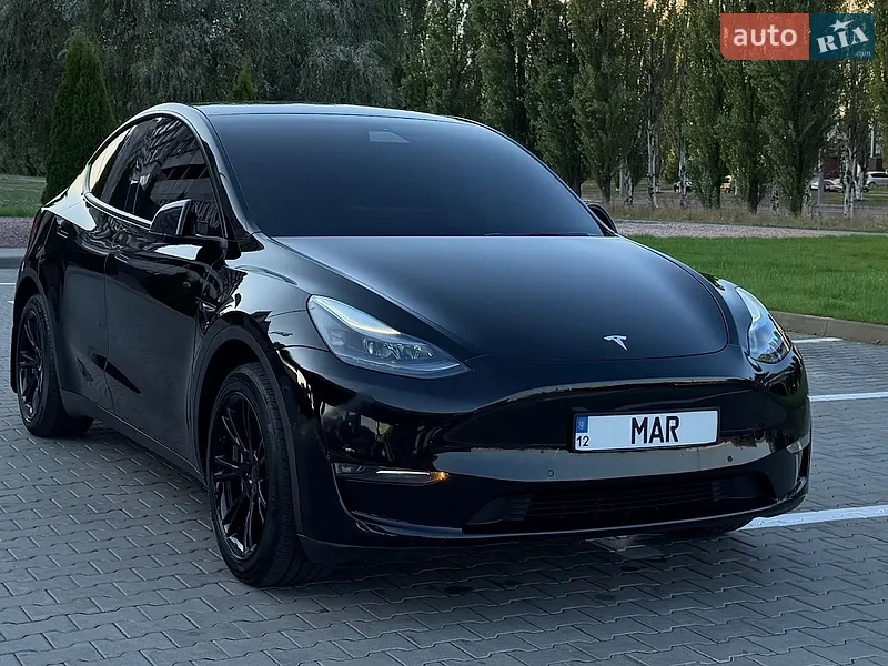 Tesla Model Y