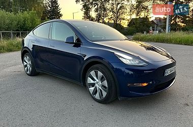 Tesla Model Y  2023