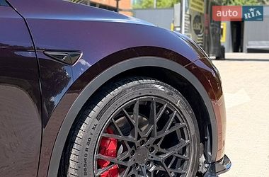 Внедорожник / Кроссовер Tesla Model Y 2021 в Киеве
