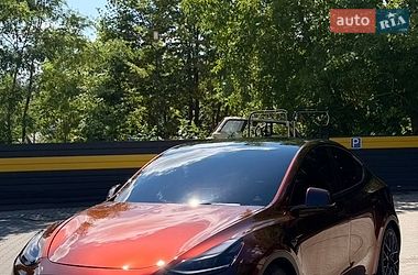 Внедорожник / Кроссовер Tesla Model Y 2021 в Киеве