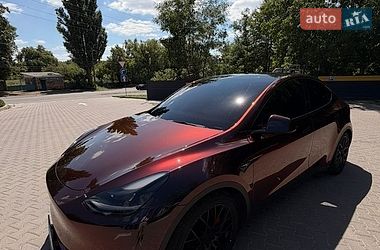 Внедорожник / Кроссовер Tesla Model Y 2021 в Киеве