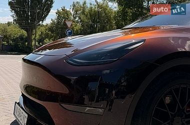 Внедорожник / Кроссовер Tesla Model Y 2021 в Киеве