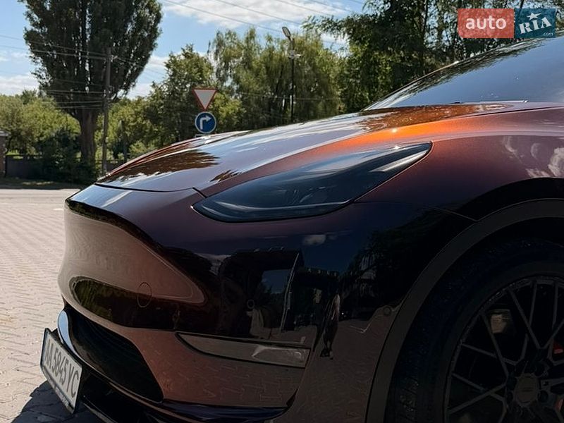 Внедорожник / Кроссовер Tesla Model Y 2021 в Киеве