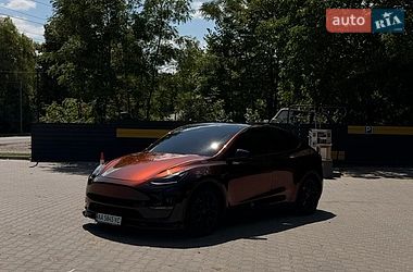 Внедорожник / Кроссовер Tesla Model Y 2021 в Киеве