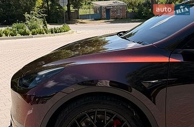 Внедорожник / Кроссовер Tesla Model Y 2021 в Киеве