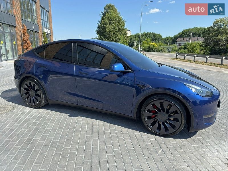 Внедорожник / Кроссовер Tesla Model Y 2022 в Виннице