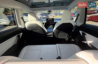 Внедорожник / Кроссовер Tesla Model Y 2021 в Киеве
