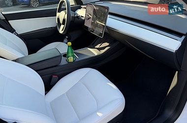 Внедорожник / Кроссовер Tesla Model Y 2021 в Киеве