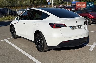 Внедорожник / Кроссовер Tesla Model Y 2021 в Киеве