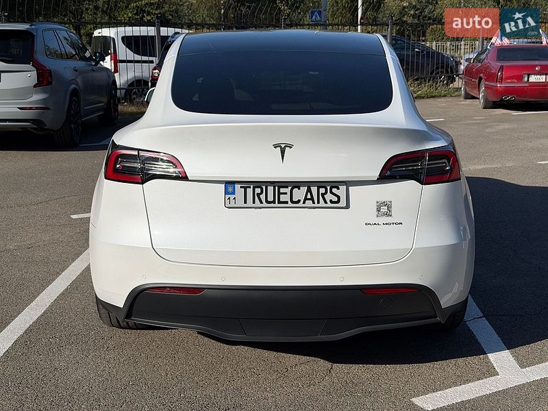 Внедорожник / Кроссовер Tesla Model Y 2021 в Киеве