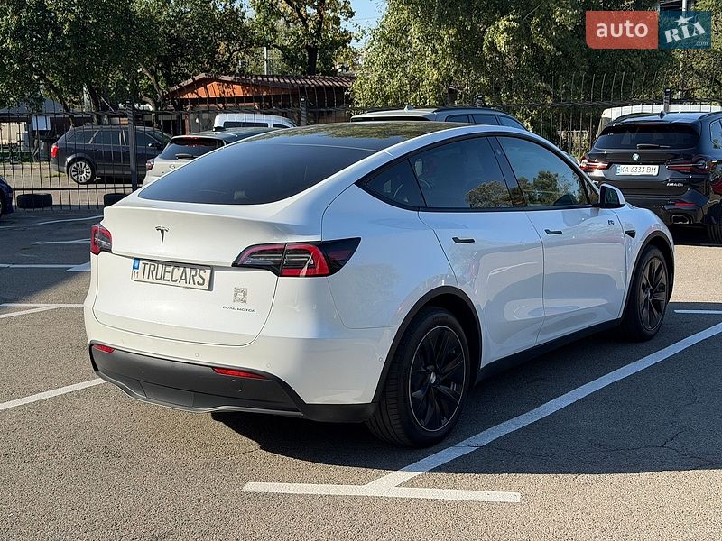 Внедорожник / Кроссовер Tesla Model Y 2021 в Киеве