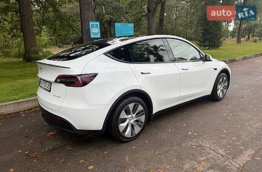 Внедорожник / Кроссовер Tesla Model Y 2023 в Киеве