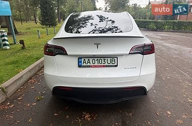Внедорожник / Кроссовер Tesla Model Y 2023 в Киеве