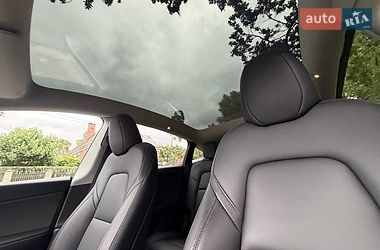 Внедорожник / Кроссовер Tesla Model Y 2023 в Киеве