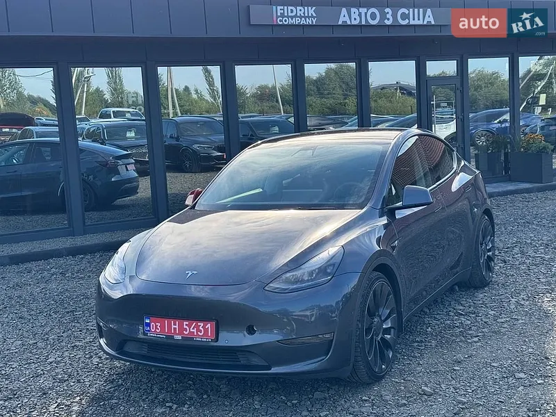 Tesla Model Y 2021