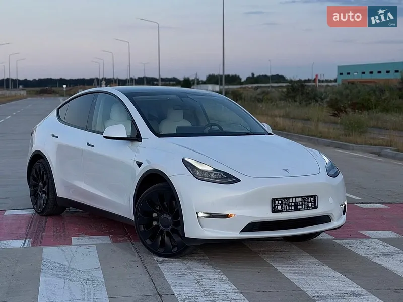 Tesla Model Y 2021