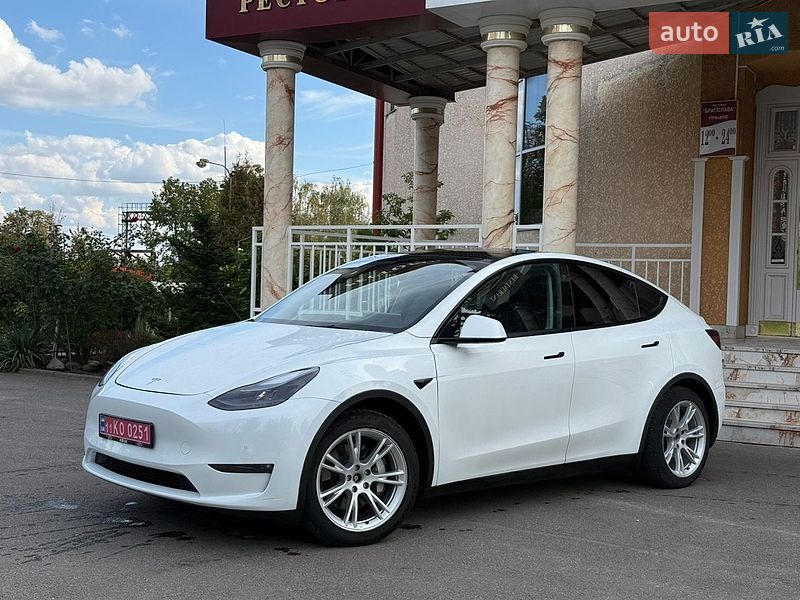 Tesla Model Y 2022 Tesla Model Y 2022