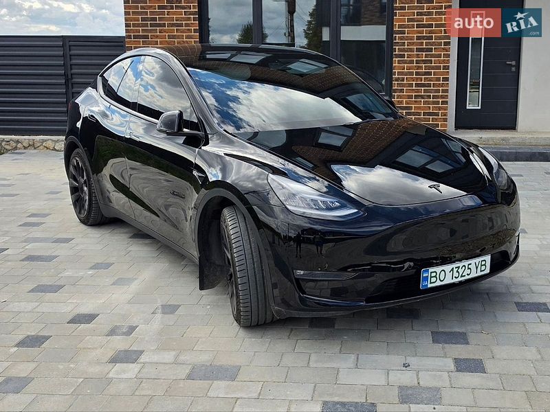 Tesla Model Y 2021