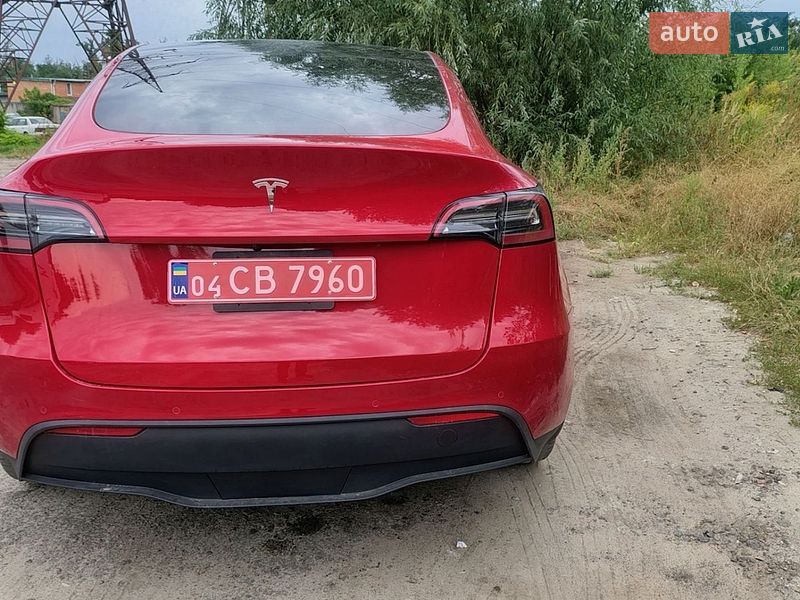 Позашляховик / Кросовер Tesla Model Y 2021 в Києві