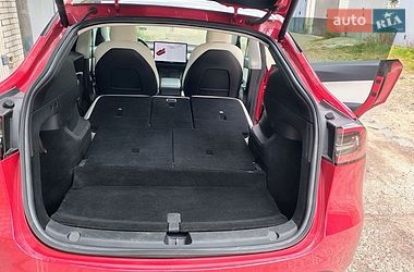 Позашляховик / Кросовер Tesla Model Y 2021 в Києві