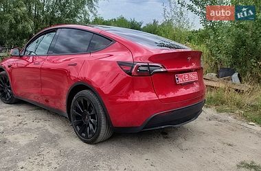 Позашляховик / Кросовер Tesla Model Y 2021 в Києві