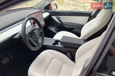 Позашляховик / Кросовер Tesla Model Y 2021 в Києві