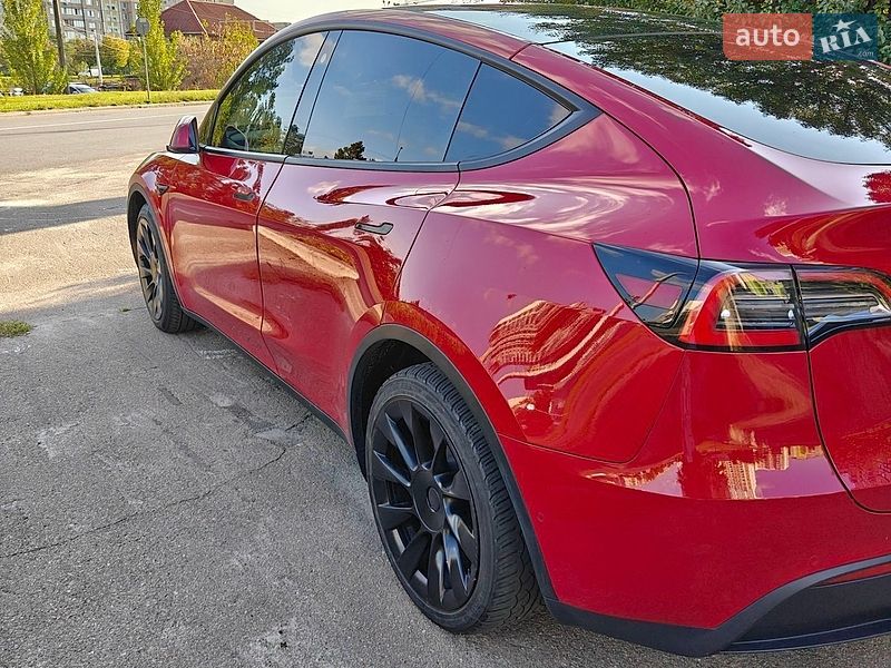 Позашляховик / Кросовер Tesla Model Y 2020 в Києві