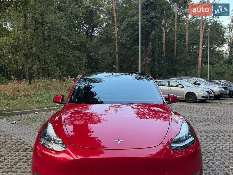 Позашляховик / Кросовер Tesla Model Y 2020 в Харкові