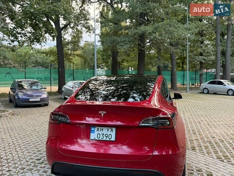 Позашляховик / Кросовер Tesla Model Y 2020 в Харкові
